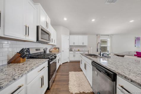 9810 Tupelo San Antonio TX 78254