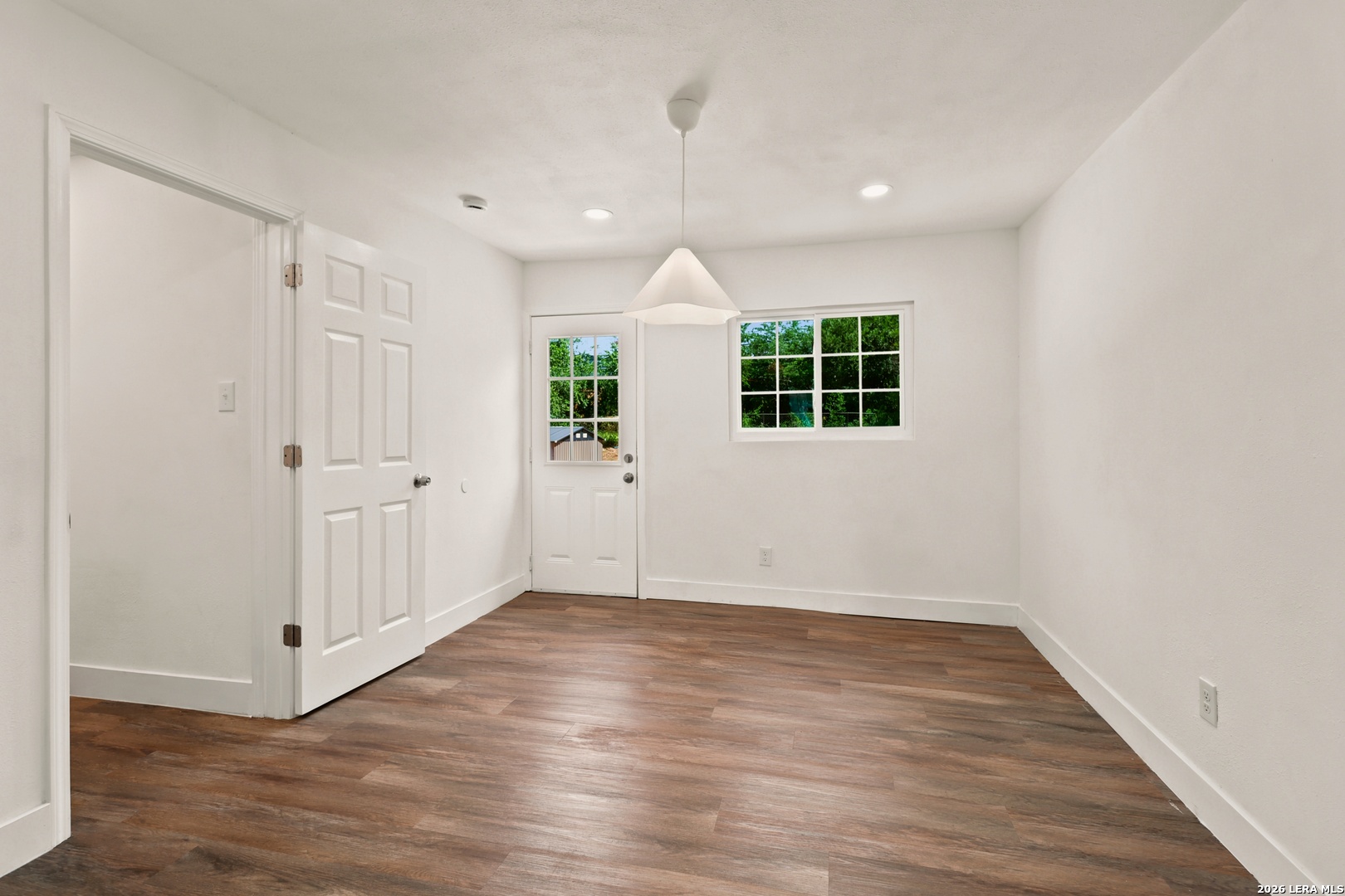 1042 Poinsettia San Antonio TX 78202