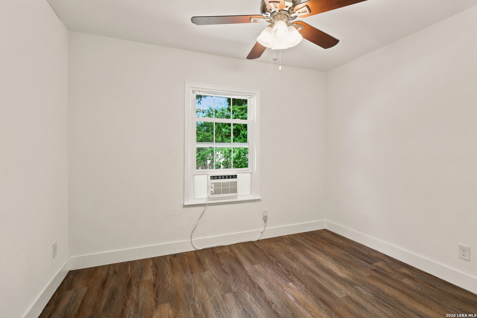 1042 Poinsettia San Antonio TX 78202