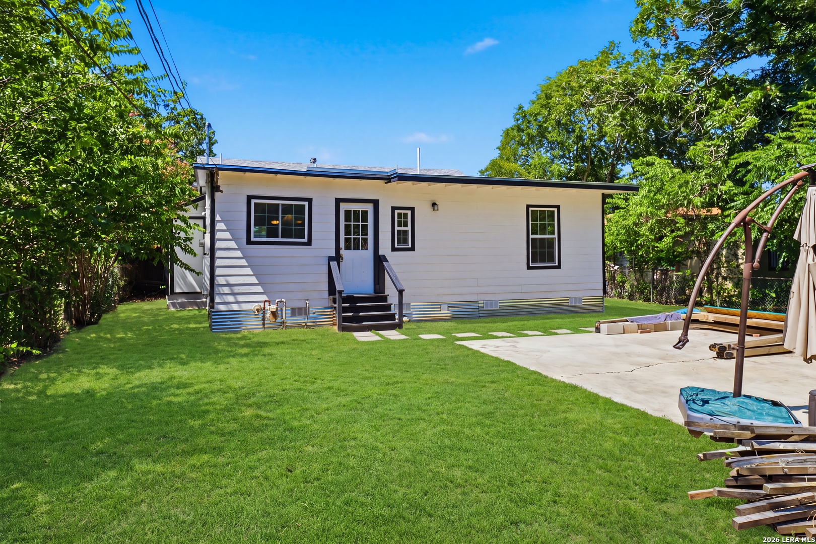 1042 Poinsettia San Antonio TX 78202