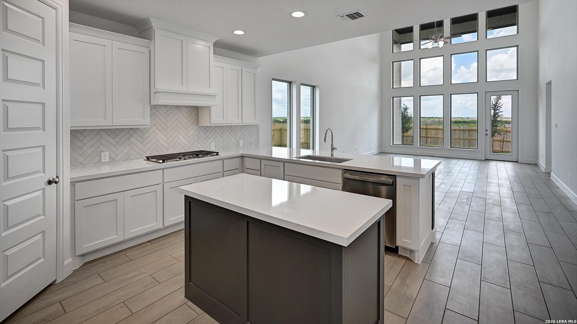4120 Mountain Ash San Antonio TX 78245