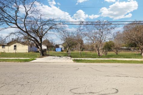 739 Bernard San Antonio TX 78221