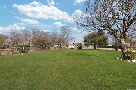 739 Bernard San Antonio TX 78221