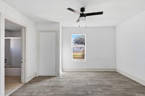 739 Bernard San Antonio TX 78221