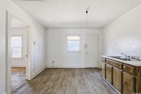 739 Bernard San Antonio TX 78221
