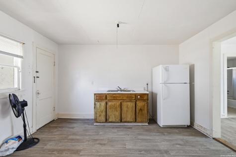 739 Bernard San Antonio TX 78221