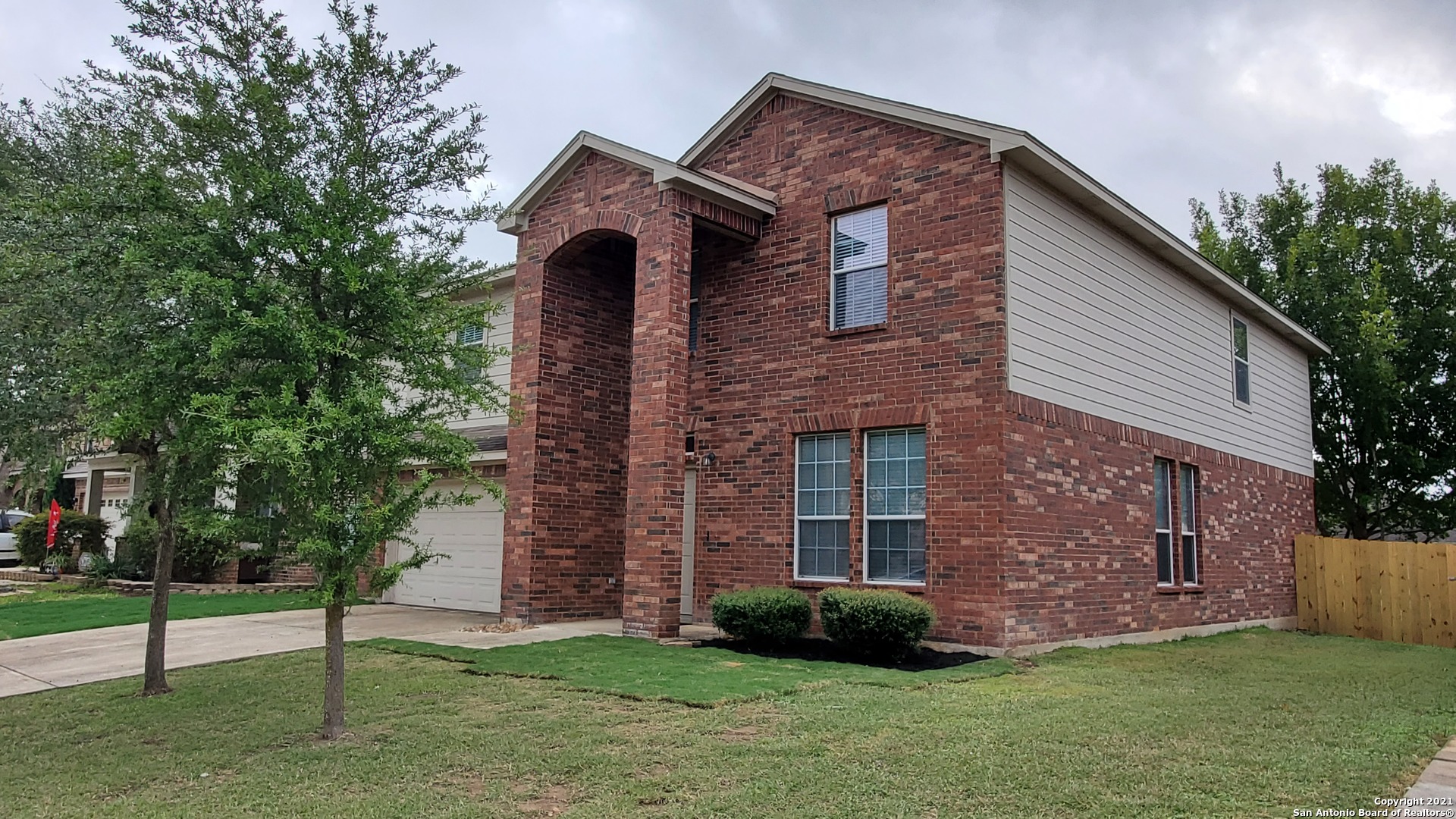 209 Comanche Trail Cibolo TX 78108