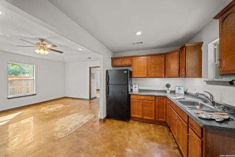 26202 Dancing Bear San Antonio TX 78260