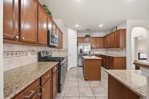 8919 Black Forest Helotes TX 78023