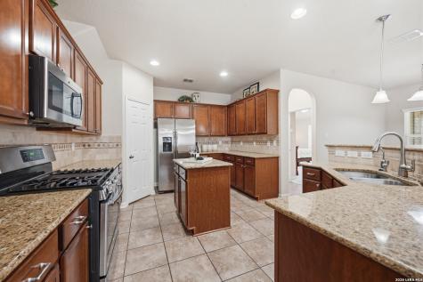 8919 Black Forest Helotes TX 78023
