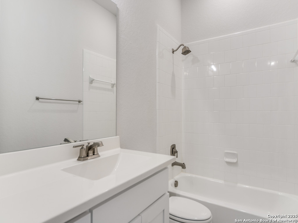 122 Wildrose Hill Boerne TX 78006