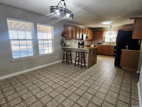 5615 Fm 462 Moore TX 78057