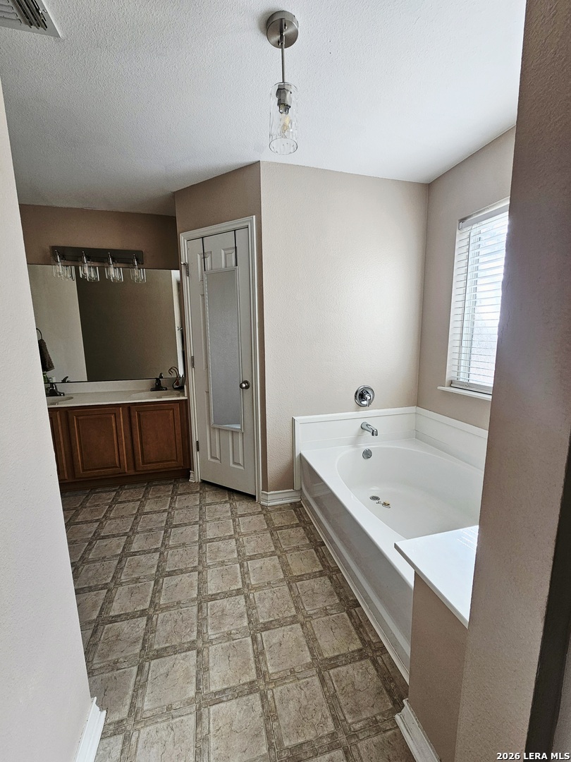5615 Fm 462 Moore TX 78057