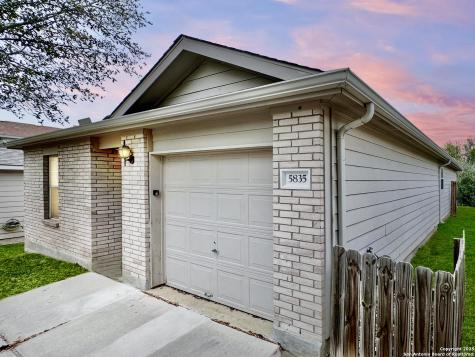 5835 Blonde Canyon San Antonio TX 78252