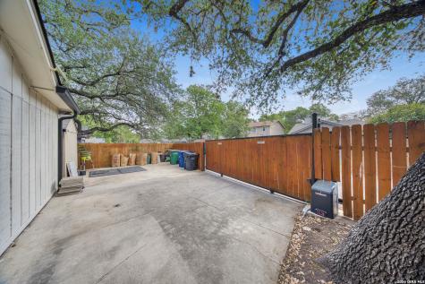 13623 High Chapel San Antonio TX 78231
