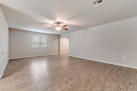 10302 Relic Oaks San Antonio TX 78240