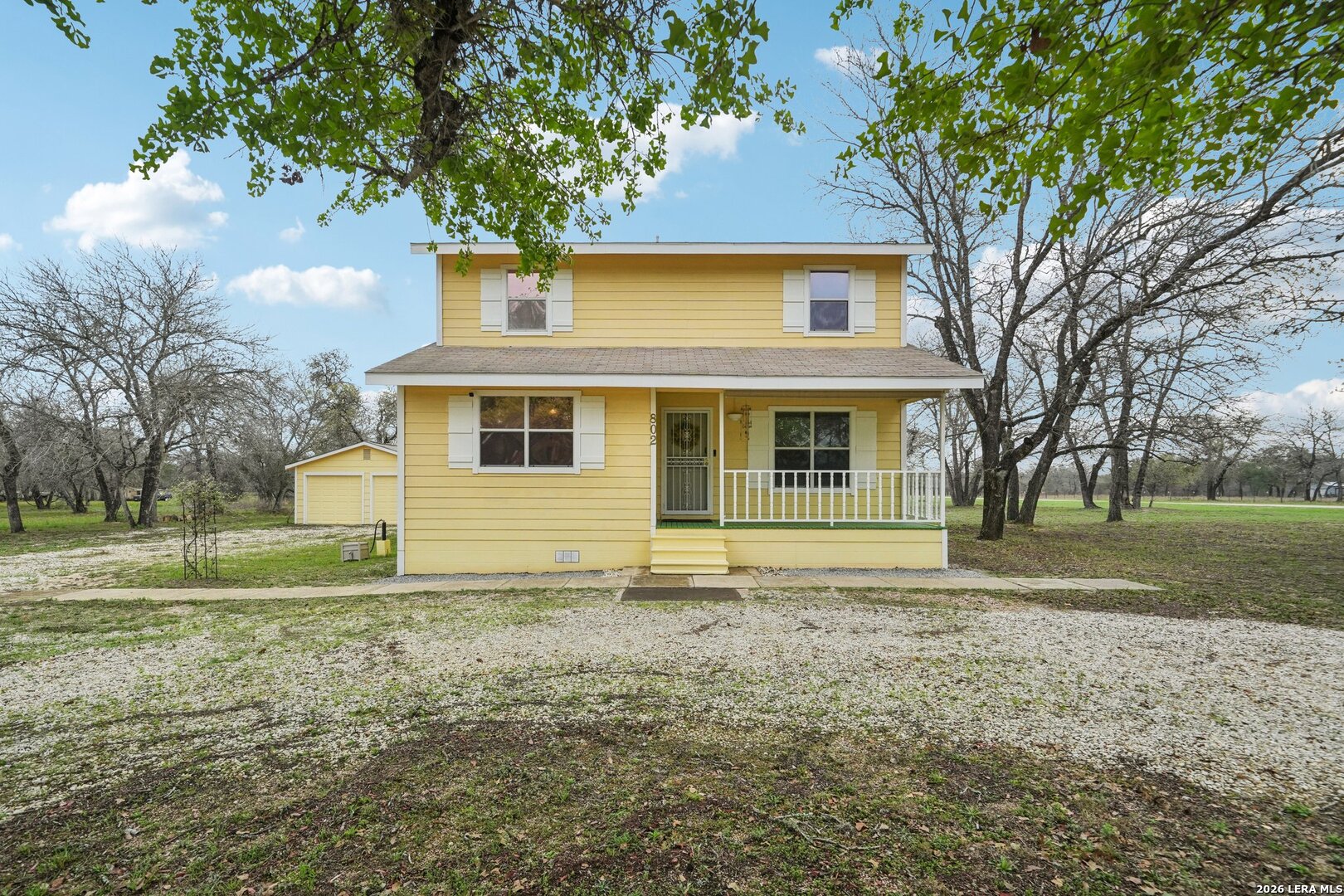 802 Eagle Creek Floresville TX 78114