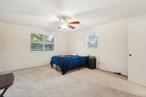 802 Eagle Creek Floresville TX 78114
