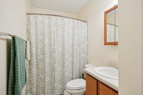 802 Eagle Creek Floresville TX 78114