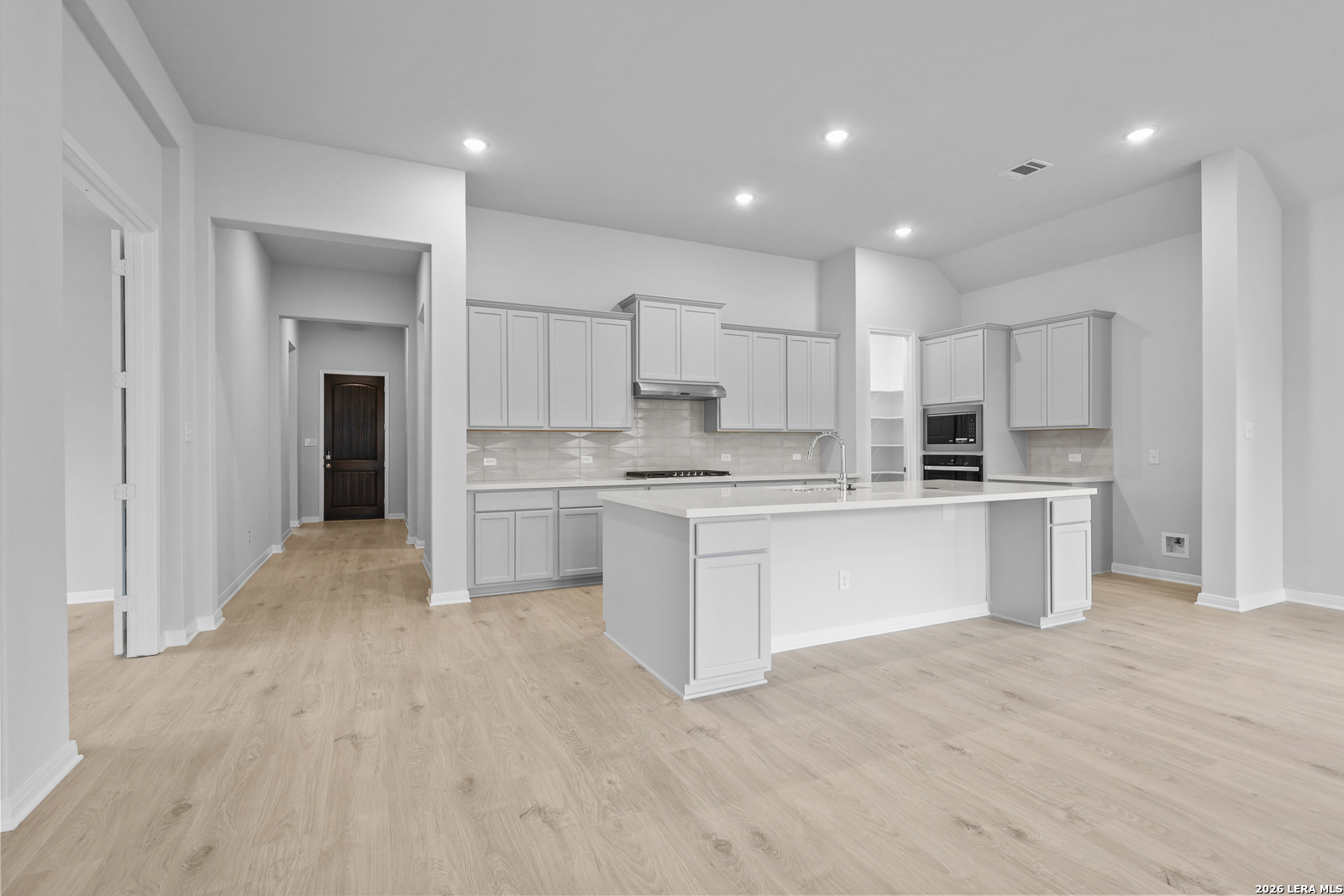 2503 Tortuga Verde San Antonio TX 78245