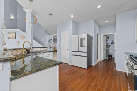 718 Wildgrove Lane San Antonio TX 78258