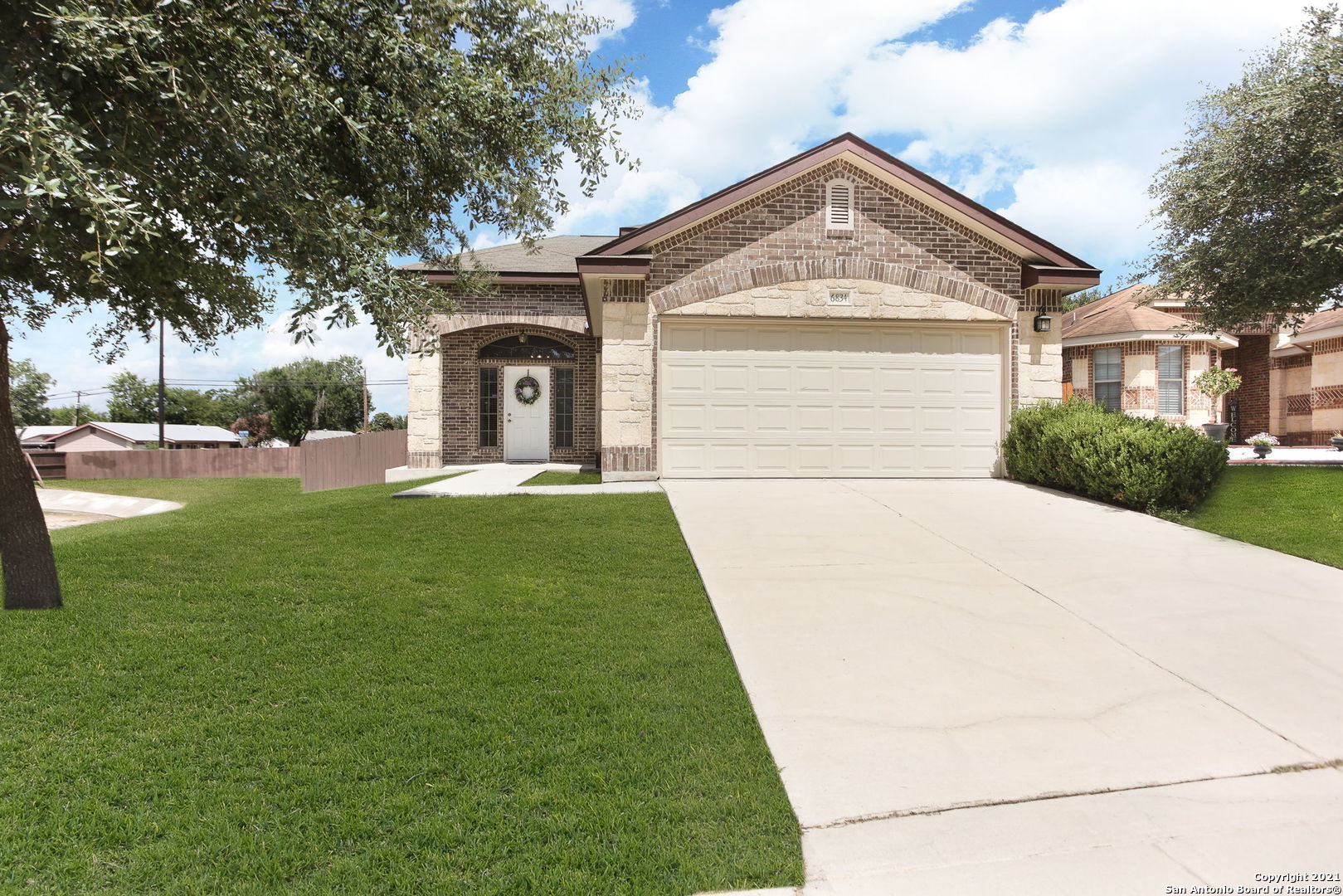 6834 Sabine Pass San Antonio TX 78242