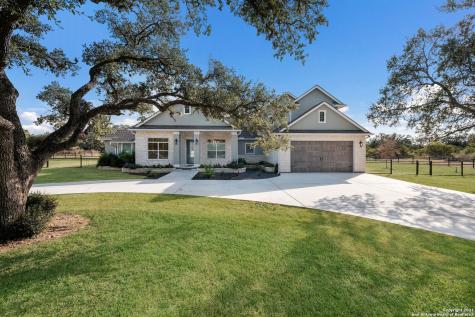 735 Private Road 3702 San Antonio TX 78253
