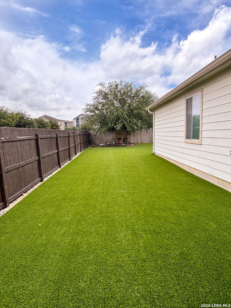 15903 Silver Rose Selma TX 78154