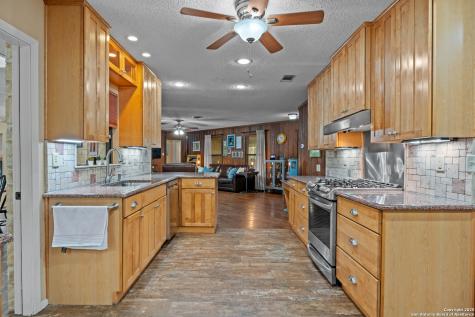 102 Zornia Castle Hills TX 78213
