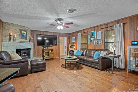 102 Zornia Castle Hills TX 78213