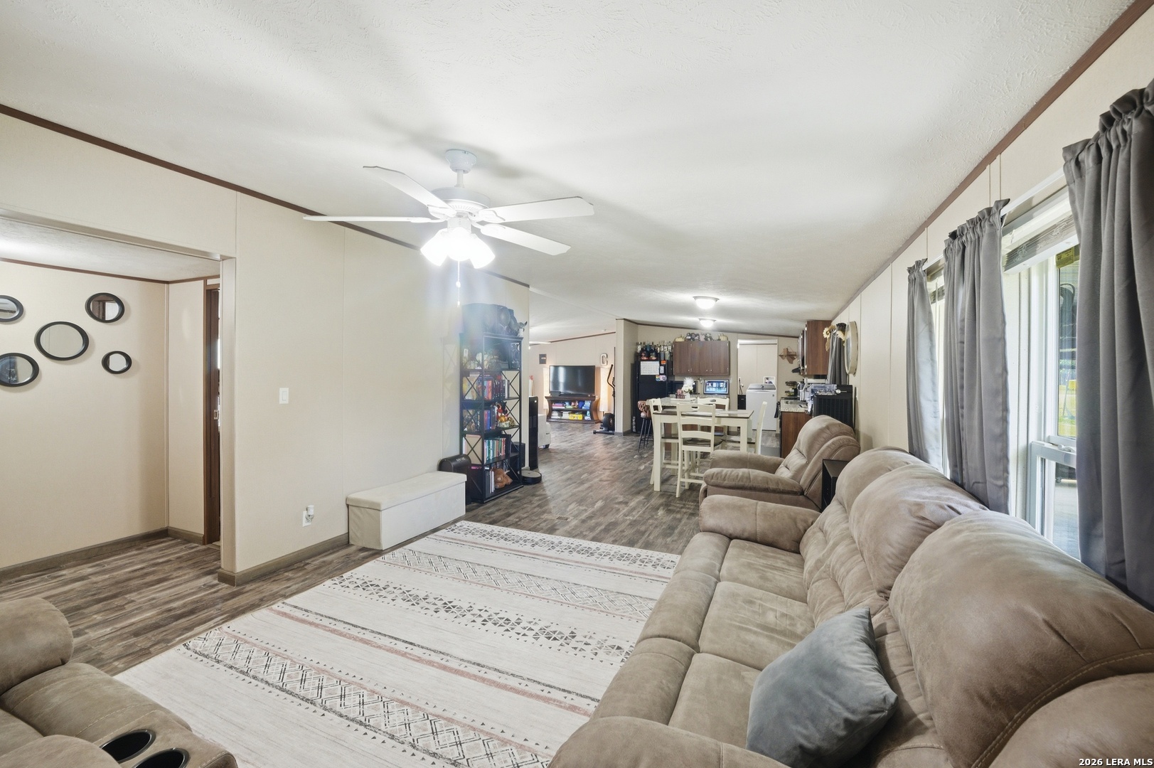 918 County Road 7711 Devine TX 78016