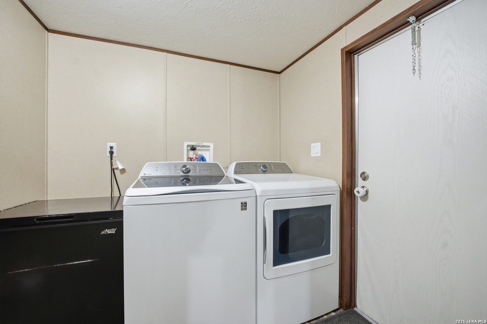 918 County Road 7711 Devine TX 78016