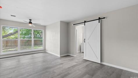 2458 Rockaway San Antonio TX 78232