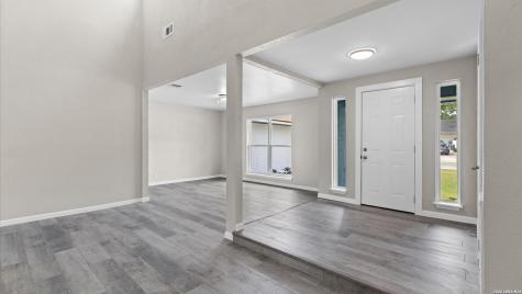 2458 Rockaway San Antonio TX 78232
