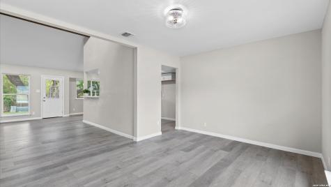 2458 Rockaway San Antonio TX 78232