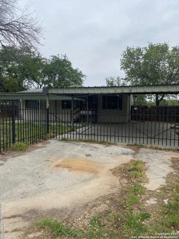119 Heather Circle Natalia TX 78059