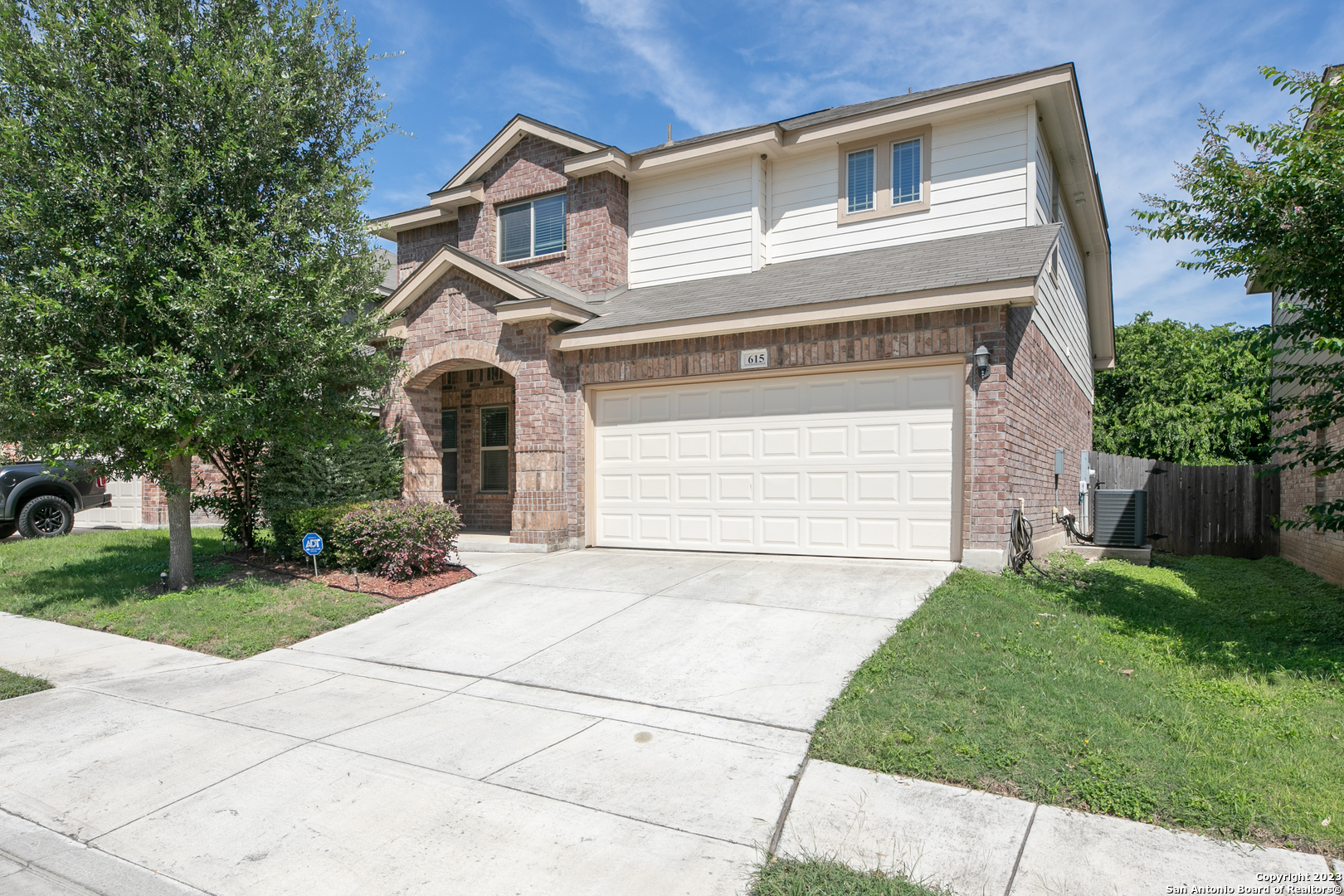615 Meadow Lark San Antonio TX 78245