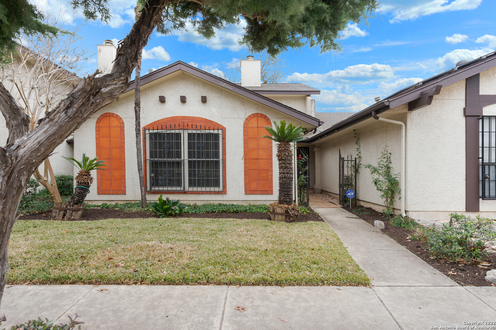 5866 Royal Ridge San Antonio TX 78239