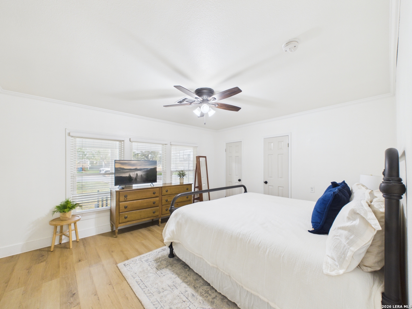 112 Live Oak Poth TX 78147