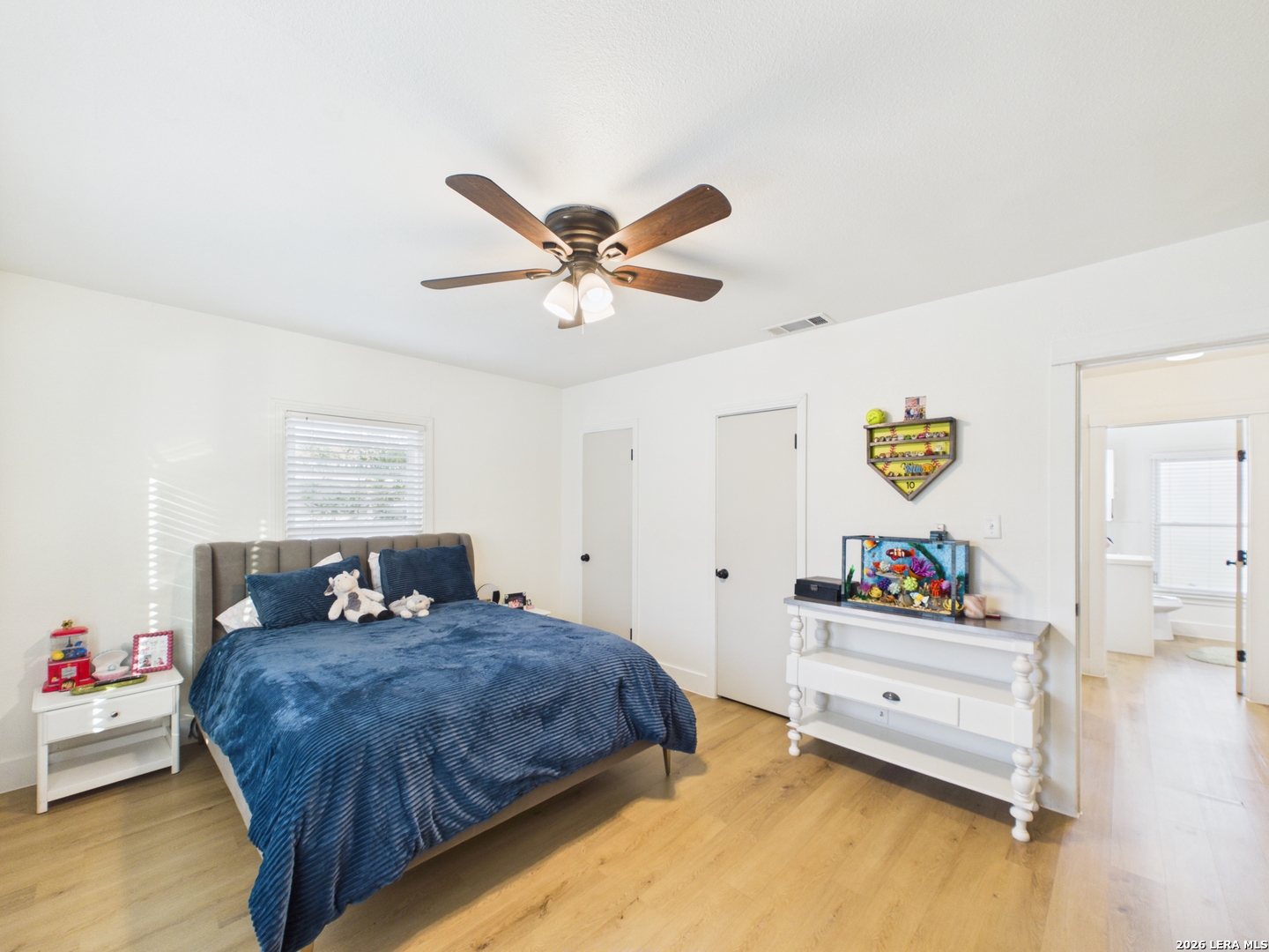 112 Live Oak Poth TX 78147