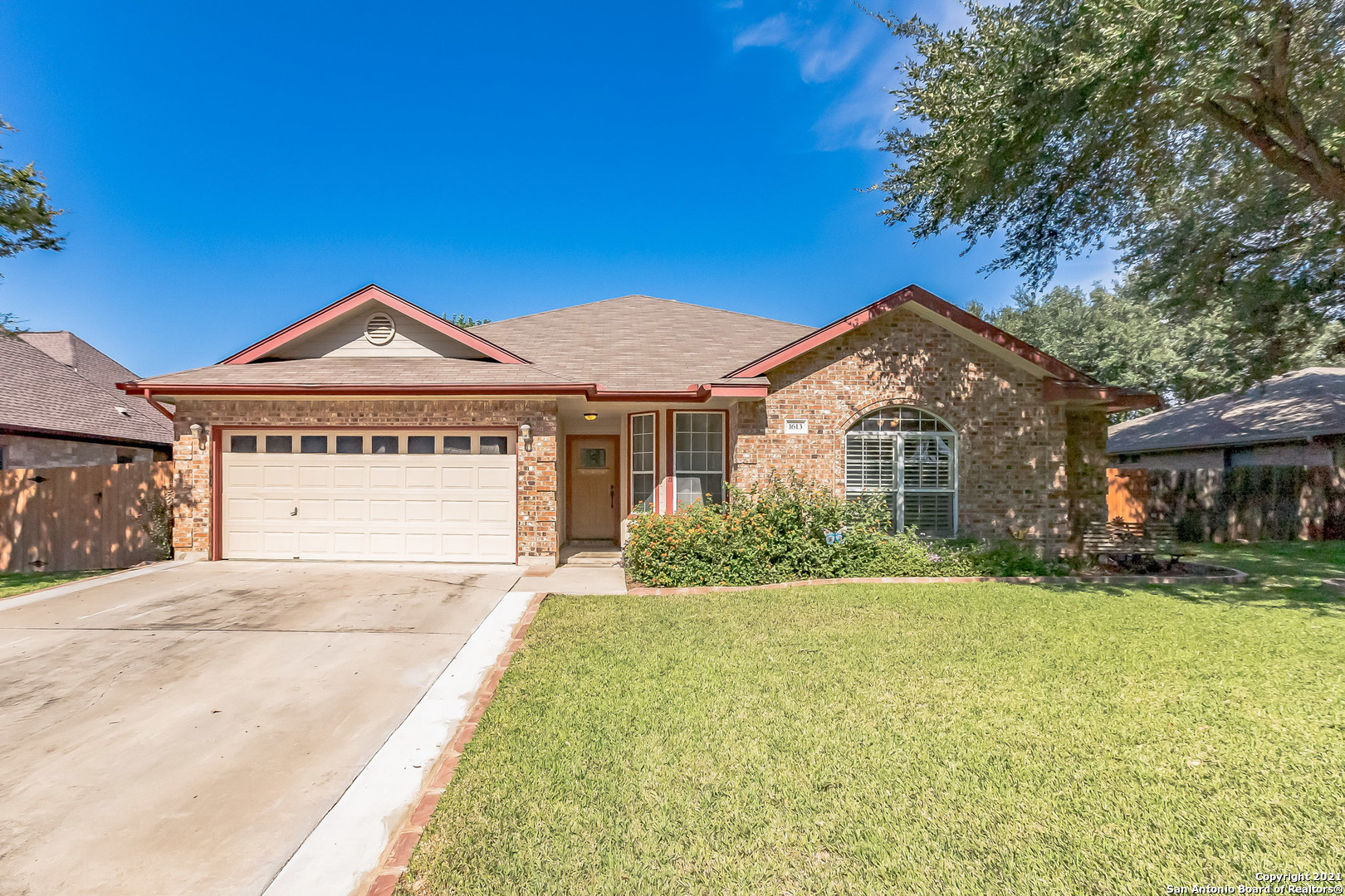 1613 Sunnybrook Drive New Braunfels TX 78130