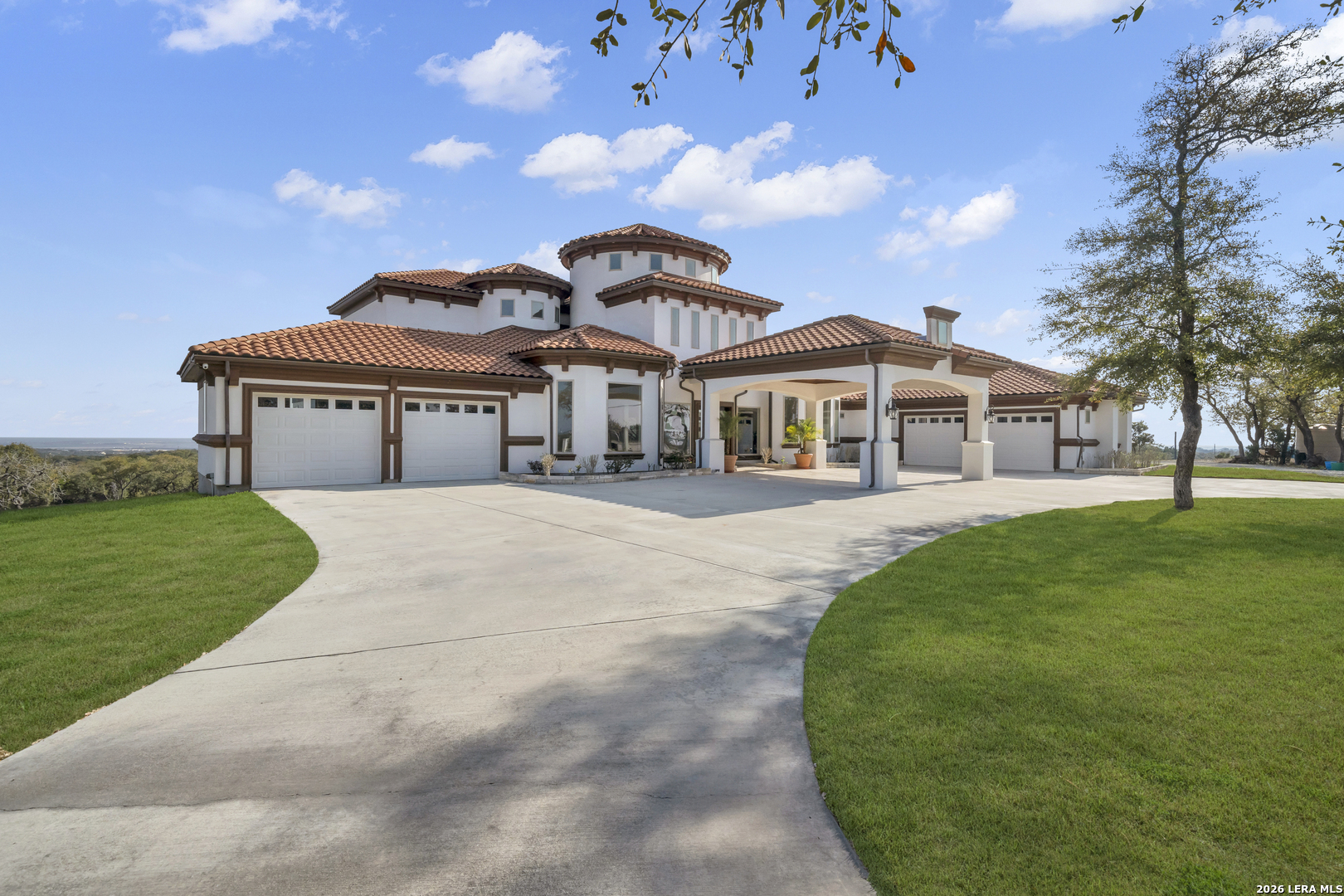 205 County Road 2727 Mico TX 78056