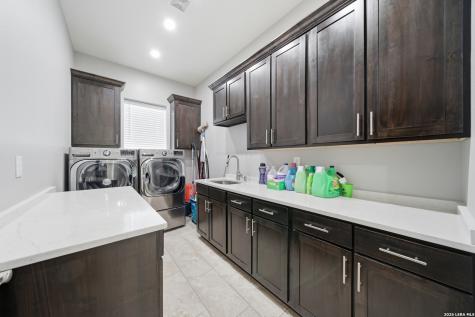 205 County Road 2727 Mico TX 78056