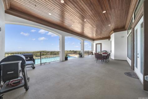 205 County Road 2727 Mico TX 78056
