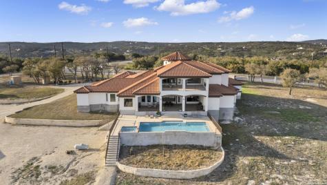 205 County Road 2727 Mico TX 78056