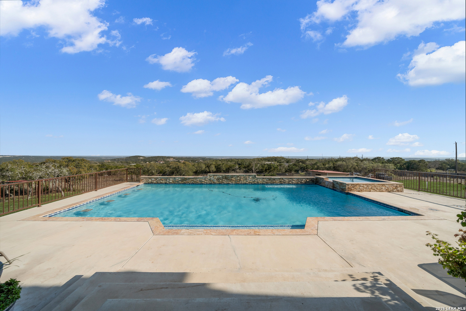 205 County Road 2727 Mico TX 78056