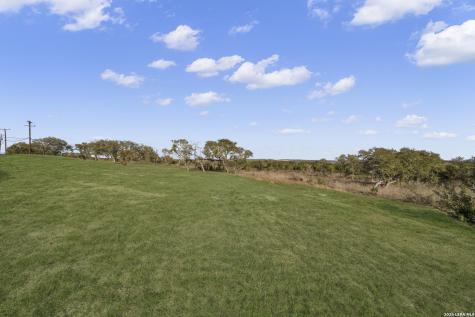 205 County Road 2727 Mico TX 78056