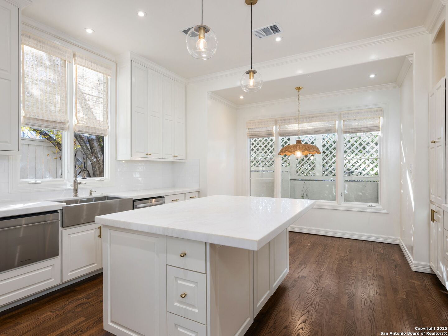 160 Burr San Antonio TX 78209