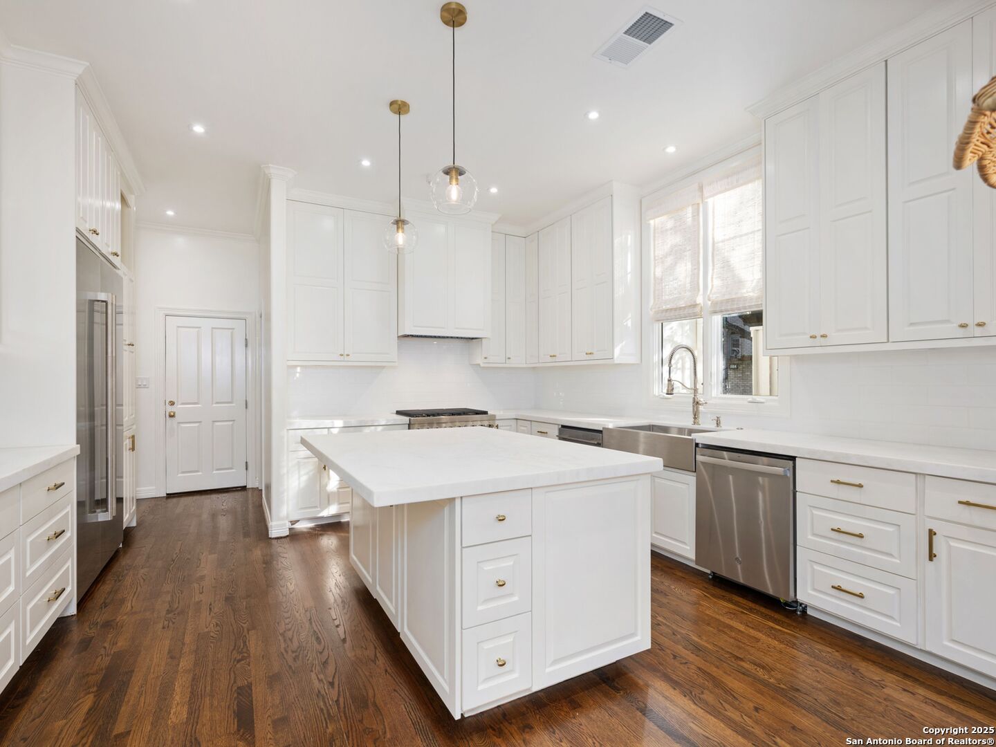 160 Burr San Antonio TX 78209