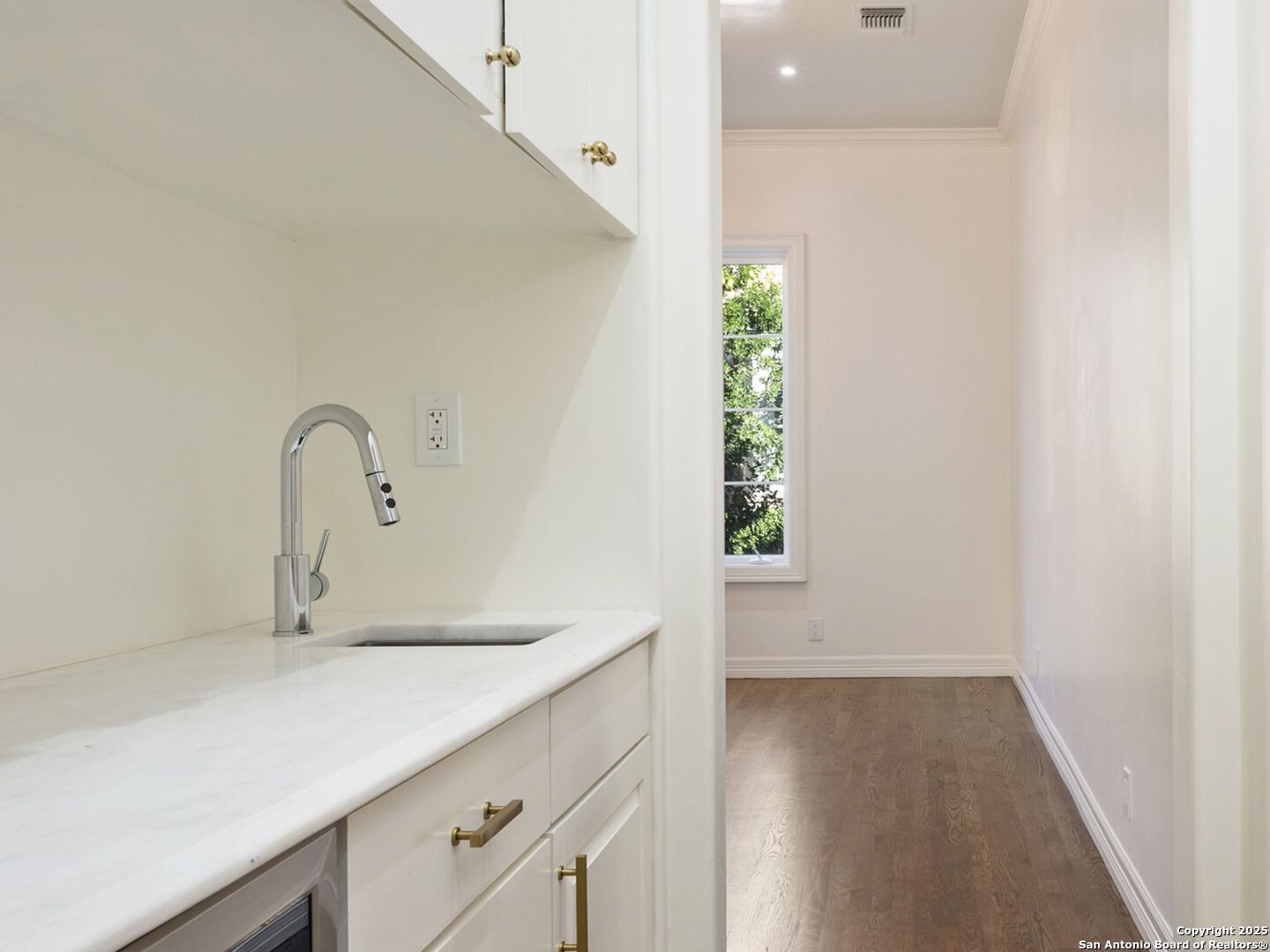 160 Burr San Antonio TX 78209